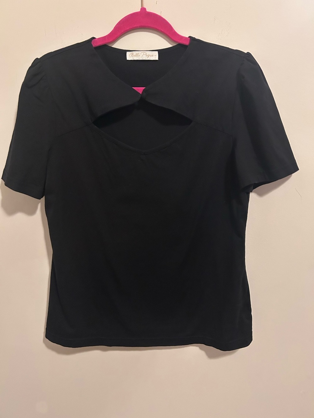 Black‎ Cutout Short-Sleeve Top